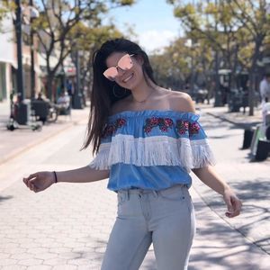 Meet your Posher, Danah